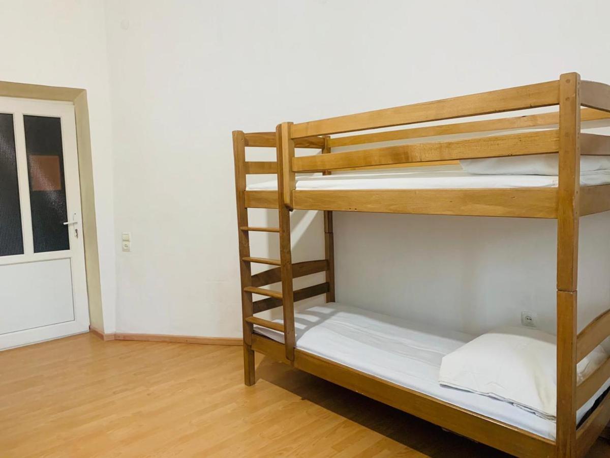 Infinity Hostel & Tour Erivan Dış mekan fotoğraf