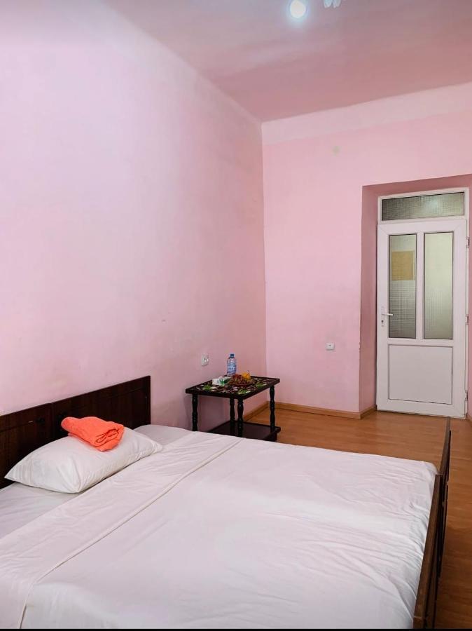 Infinity Hostel & Tour Erivan Dış mekan fotoğraf