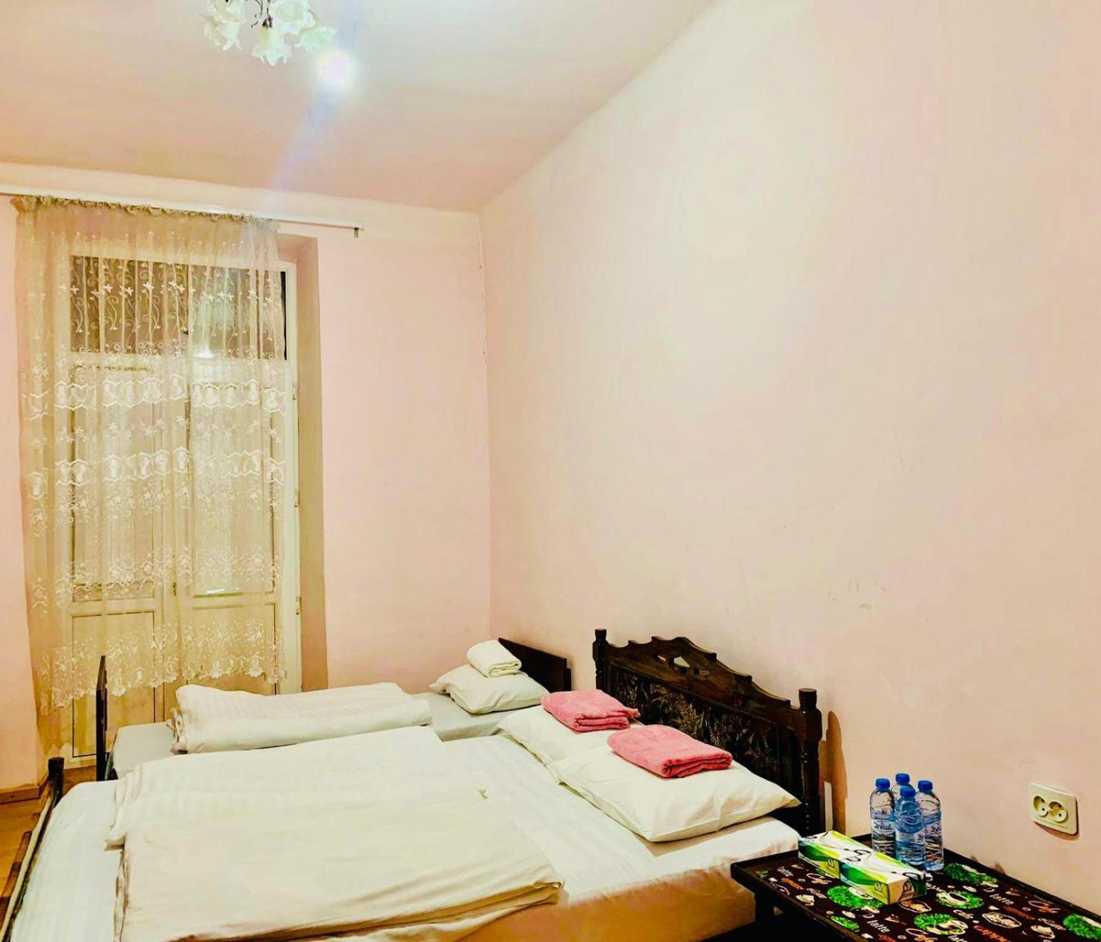 Infinity Hostel & Tour Erivan Dış mekan fotoğraf