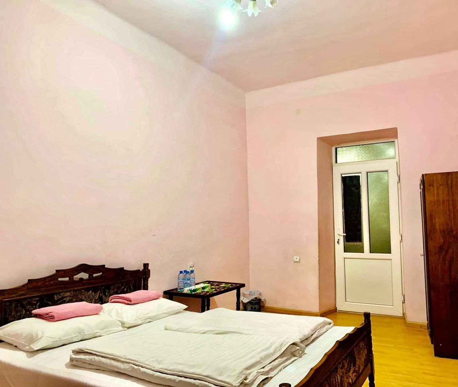 Infinity Hostel & Tour Erivan Dış mekan fotoğraf
